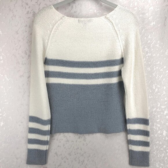 Intuitions Gorgeous Vintage White and Blue Stripe Cozy Soft Knit Sweater NWT - Picture 2 of 11